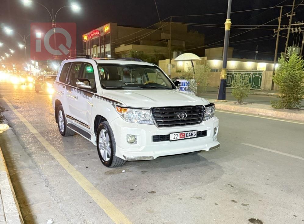 تويوتا لاندكروزر